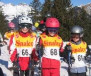 bg_Skischulrennen Noelle Nadja und Yves.jpg