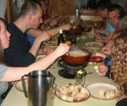 bg_Abschlussabend mit Fondue.jpg